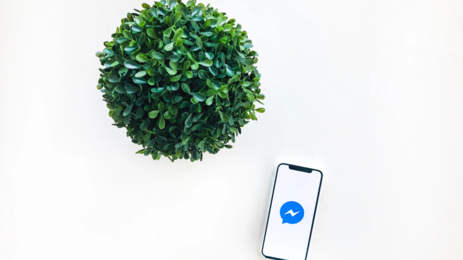 Illustration de couverture - Agent IA ou chatbot : quelle différence ?
